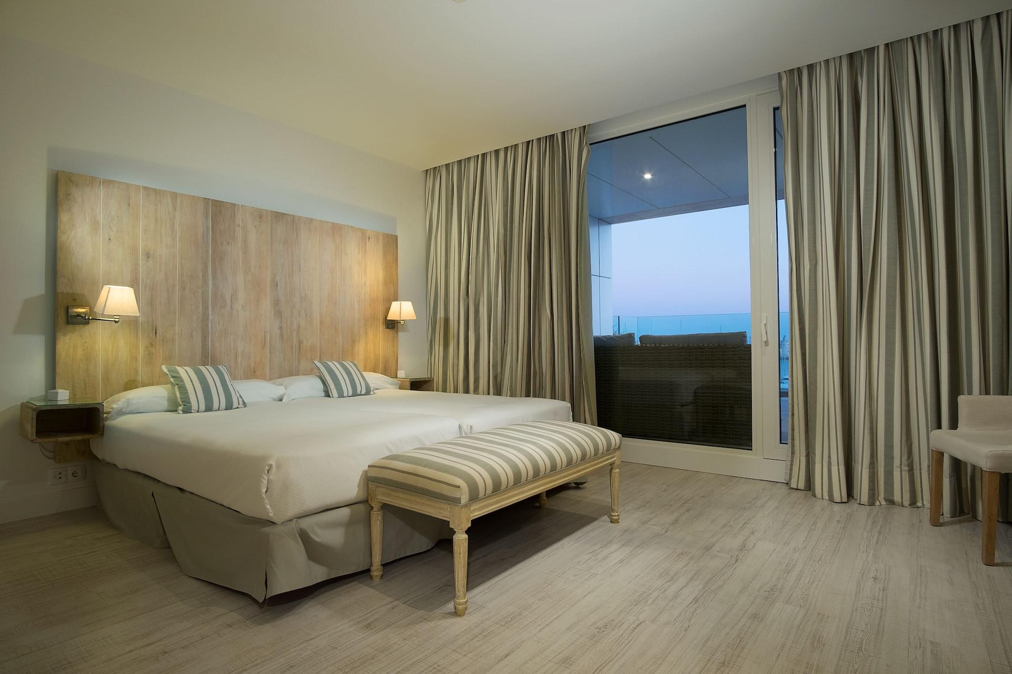 Suites Puerto Sherry Эль-Пуэрто-де-Санта-Мария Экстерьер фото