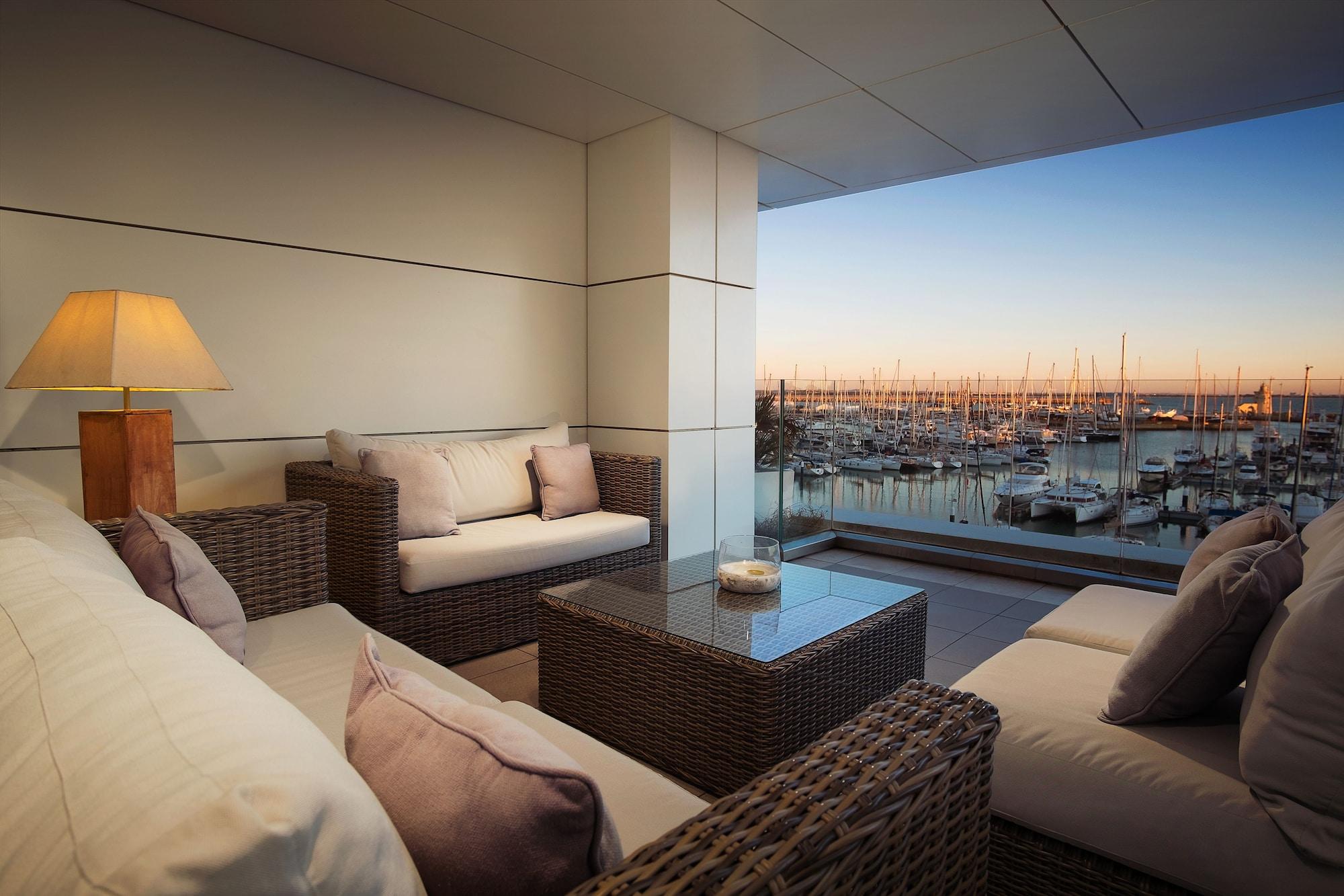 Suites Puerto Sherry Эль-Пуэрто-де-Санта-Мария Экстерьер фото