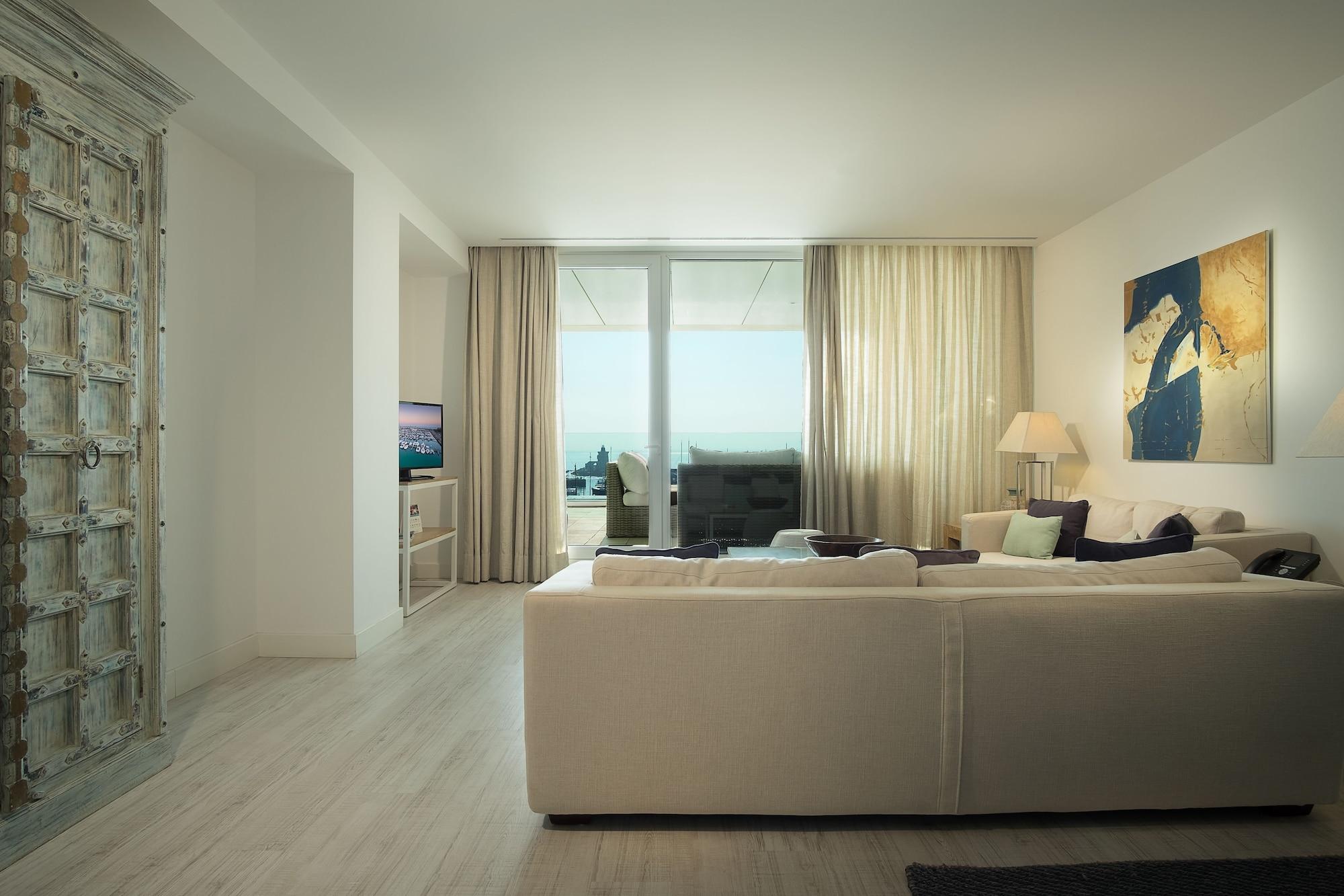 Suites Puerto Sherry Эль-Пуэрто-де-Санта-Мария Экстерьер фото