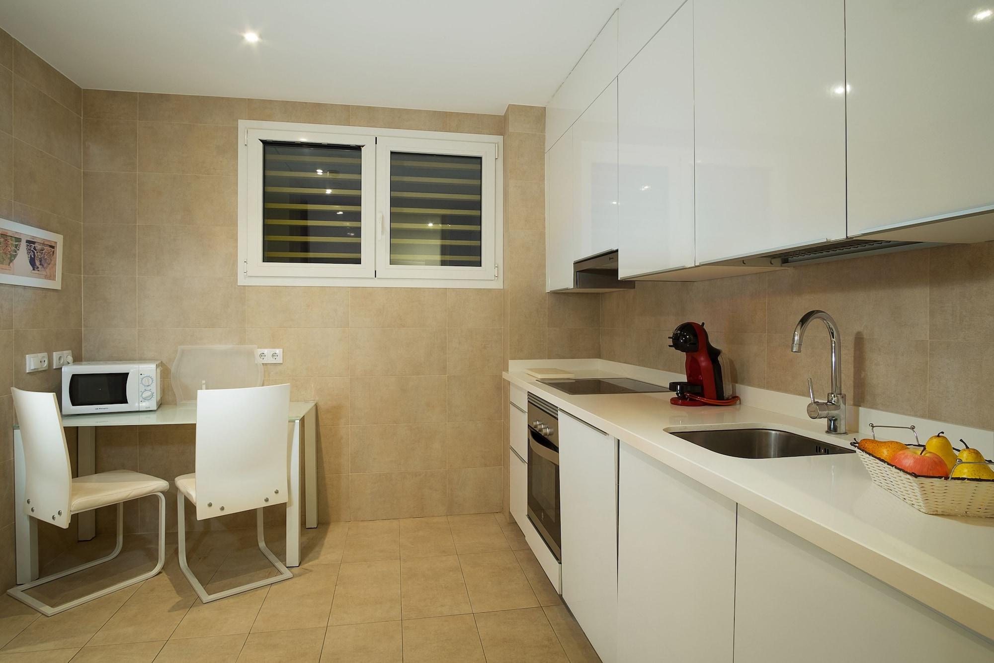 Suites Puerto Sherry Эль-Пуэрто-де-Санта-Мария Экстерьер фото