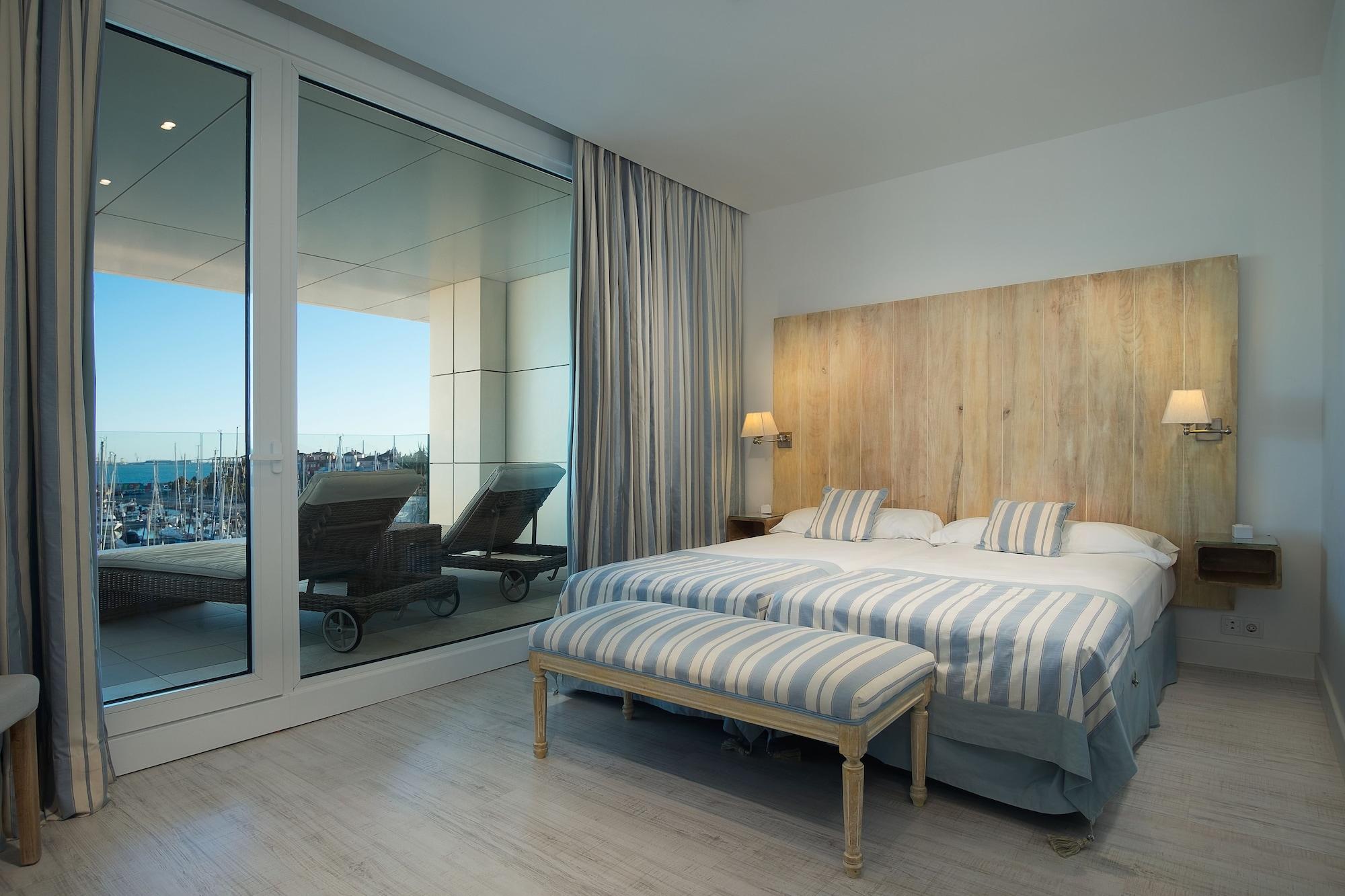 Suites Puerto Sherry Эль-Пуэрто-де-Санта-Мария Экстерьер фото