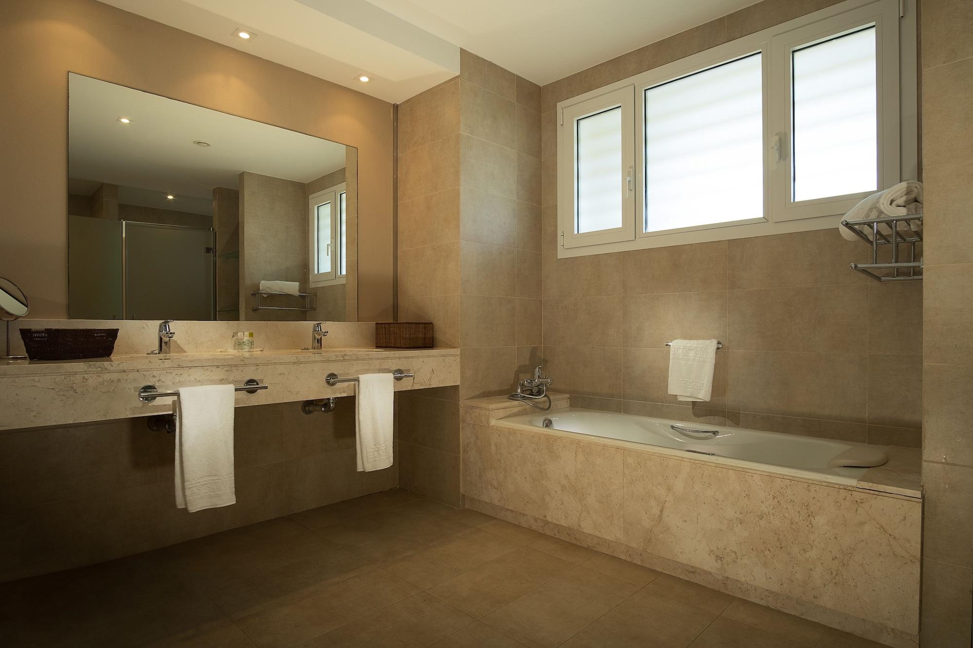Suites Puerto Sherry Эль-Пуэрто-де-Санта-Мария Экстерьер фото
