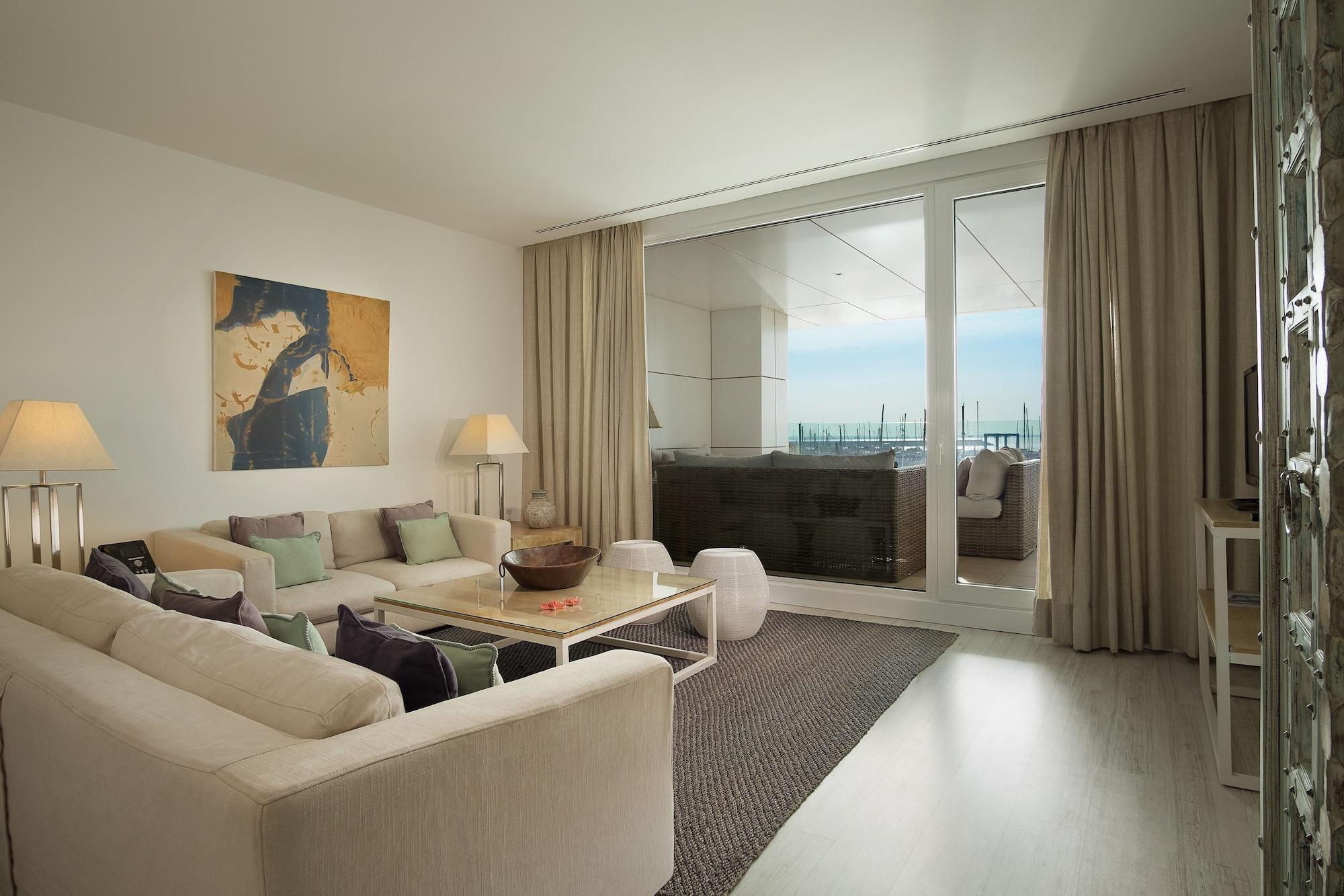 Suites Puerto Sherry Эль-Пуэрто-де-Санта-Мария Экстерьер фото