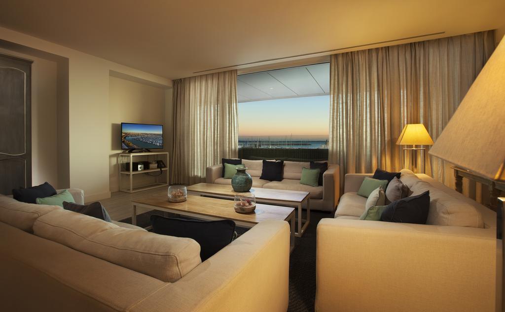 Suites Puerto Sherry Эль-Пуэрто-де-Санта-Мария Экстерьер фото