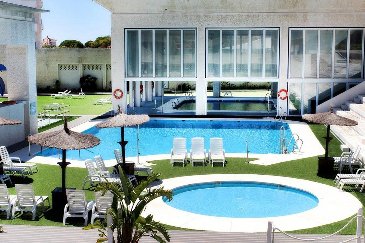 Suites Puerto Sherry Эль-Пуэрто-де-Санта-Мария Экстерьер фото
