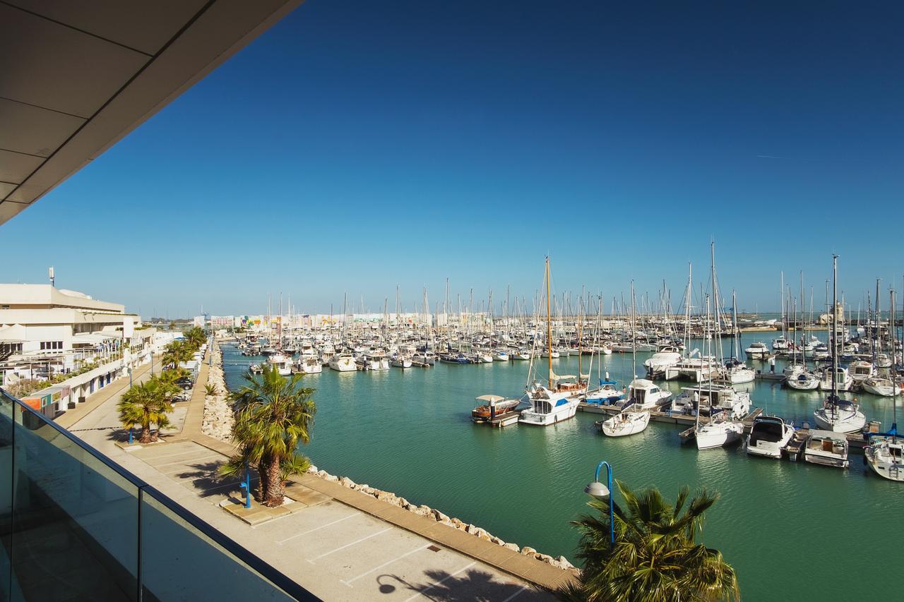 Suites Puerto Sherry Эль-Пуэрто-де-Санта-Мария Экстерьер фото