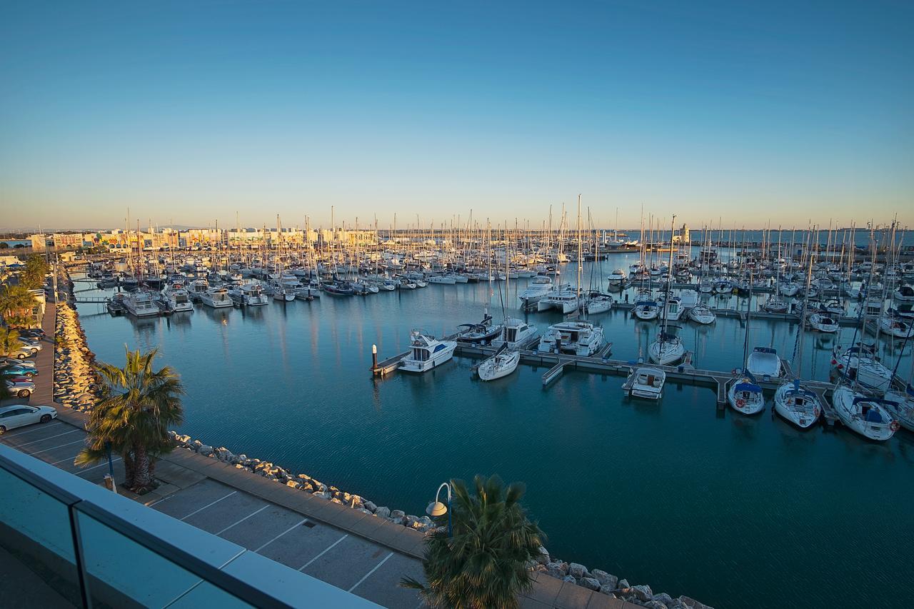 Suites Puerto Sherry Эль-Пуэрто-де-Санта-Мария Экстерьер фото